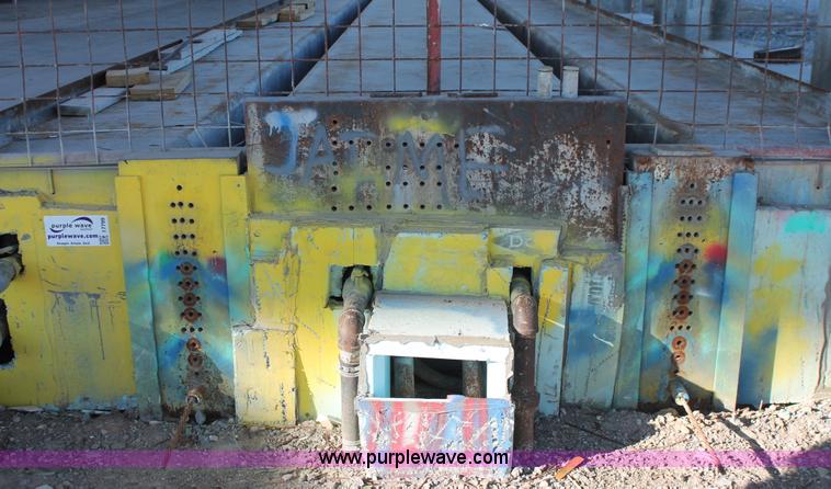 image for item I7799 Hamilton double tee concrete form bed