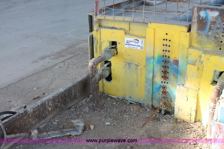 image for item I7799 Hamilton double tee concrete form bed