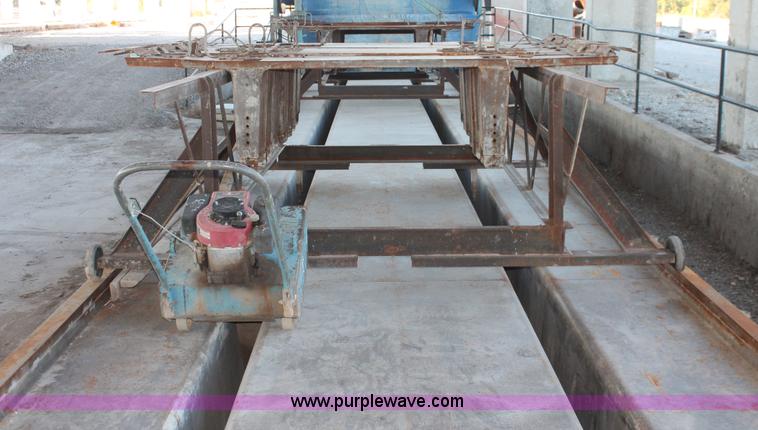 image for item I7799 Hamilton double tee concrete form bed