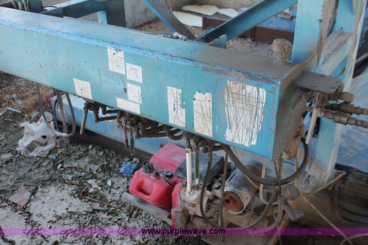 image for item I7799 Hamilton double tee concrete form bed