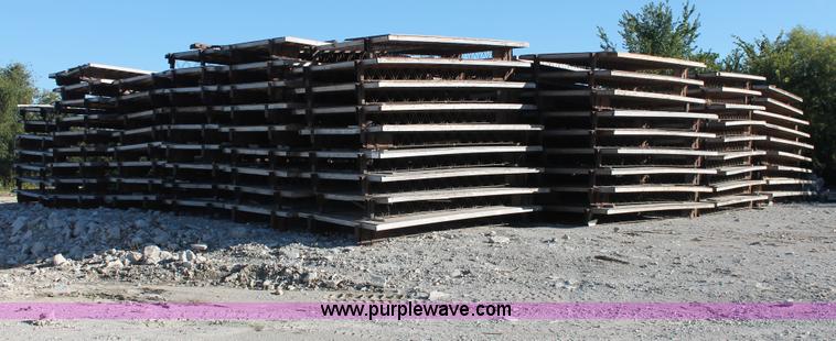 image for item I7800 Hamilton tapered beam concrete from bed with hybrid deck form system