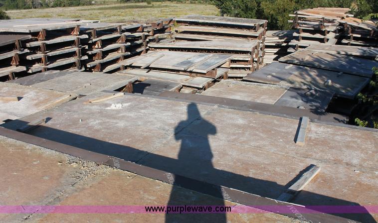 image for item I7800 Hamilton tapered beam concrete from bed with hybrid deck form system