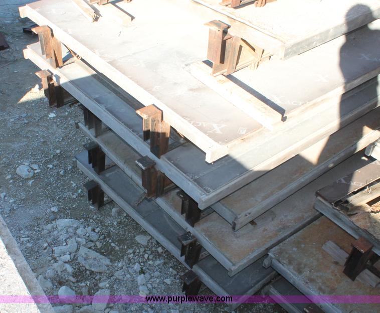 image for item I7800 Hamilton tapered beam concrete from bed with hybrid deck form system