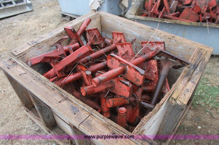 image for item I7800 Hamilton tapered beam concrete from bed with hybrid deck form system