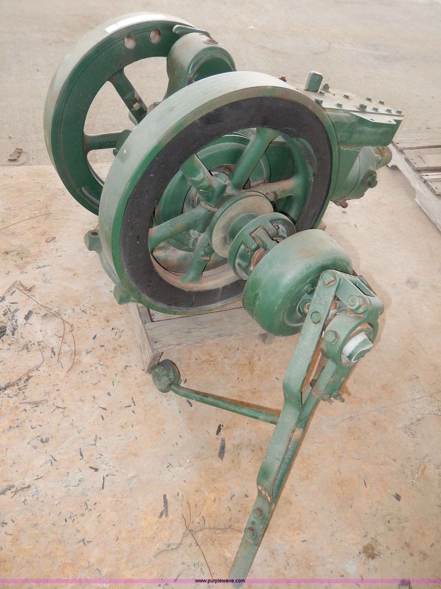 Pump jack motor in Broken Arrow, OK Item AA9596 sold Purple Wave