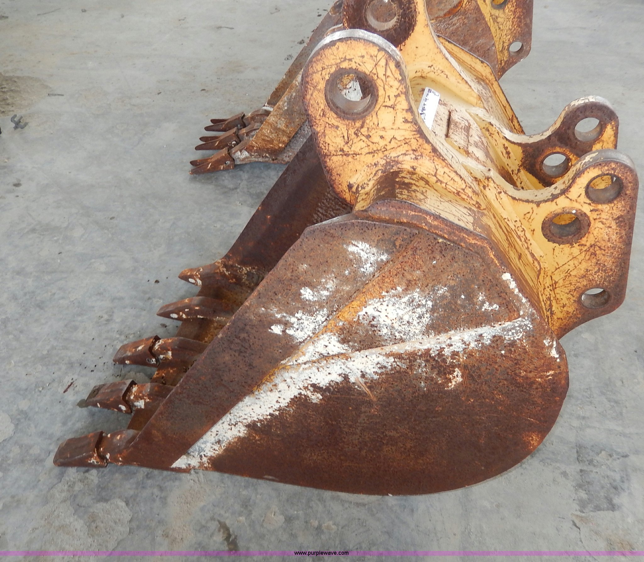 Case 580 backhoe bucket in Broken Arrow, OK Item AA9638 sold Purple