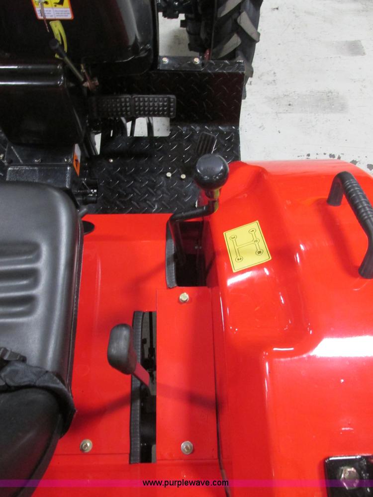 image for item AB9351 2012 Changfa 3028 MFWD tractor