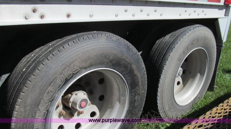 image for item G2136 1996 Wilson DWH-400 hopper bottom trailer