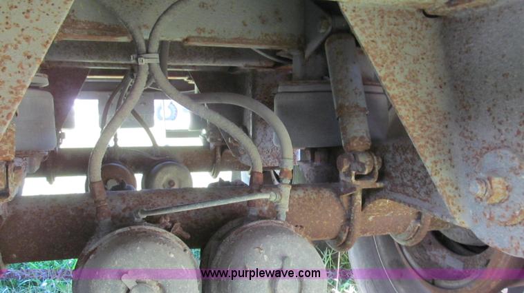 image for item G2136 1996 Wilson DWH-400 hopper bottom trailer