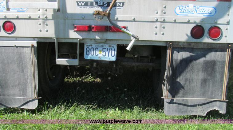 image for item G2136 1996 Wilson DWH-400 hopper bottom trailer