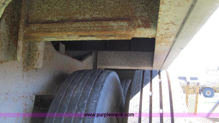 image for item G2136 1996 Wilson DWH-400 hopper bottom trailer