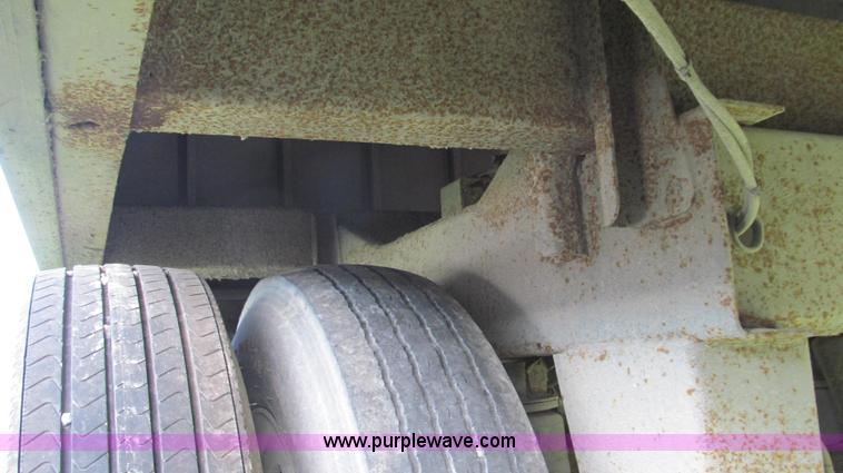 image for item G2136 1996 Wilson DWH-400 hopper bottom trailer
