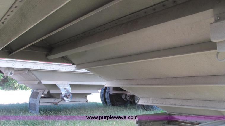 image for item G2136 1996 Wilson DWH-400 hopper bottom trailer