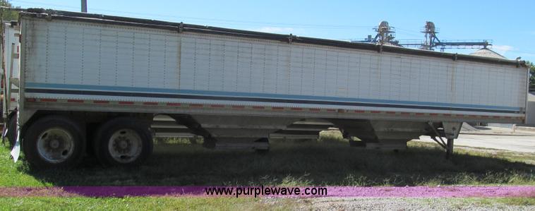 image for item G2137 1998 Wilson DWH-400 hopper bottom trailer