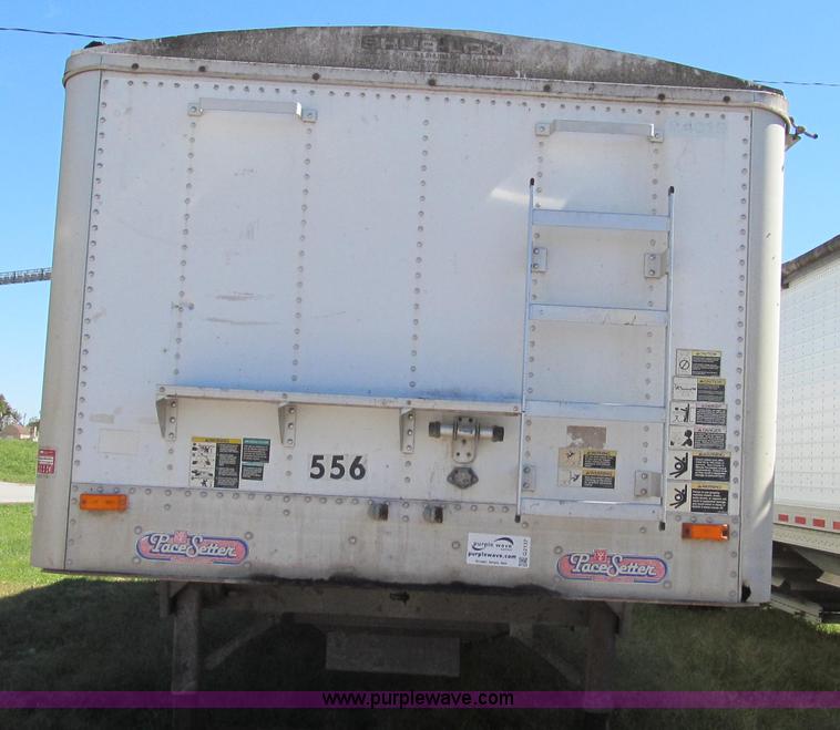 image for item G2137 1998 Wilson DWH-400 hopper bottom trailer