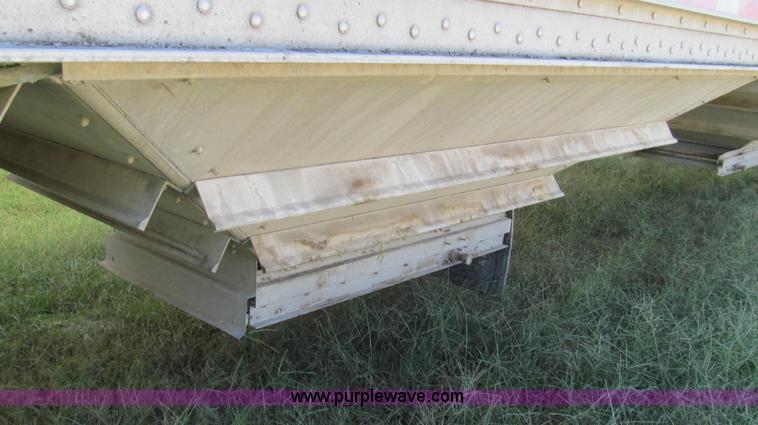 image for item G2137 1998 Wilson DWH-400 hopper bottom trailer