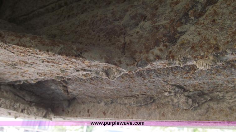 image for item G2137 1998 Wilson DWH-400 hopper bottom trailer