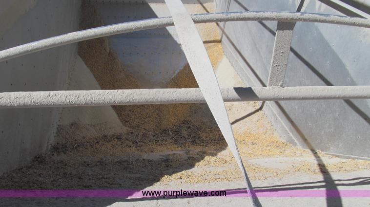 image for item G2137 1998 Wilson DWH-400 hopper bottom trailer