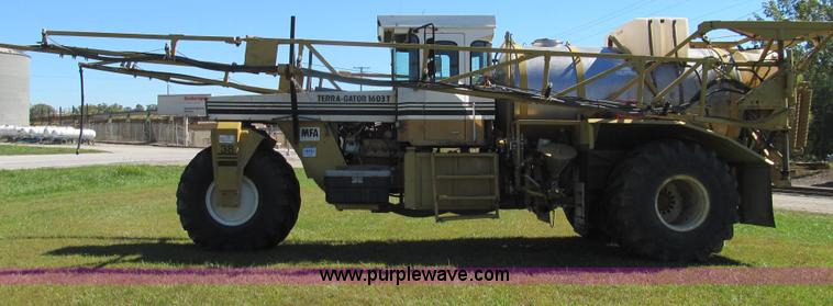 image for item G2138 1990 Ag-Chem TerraGator 1603T self-propelled sprayer