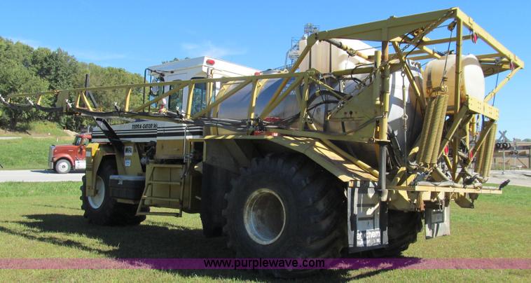image for item G2138 1990 Ag-Chem TerraGator 1603T self-propelled sprayer
