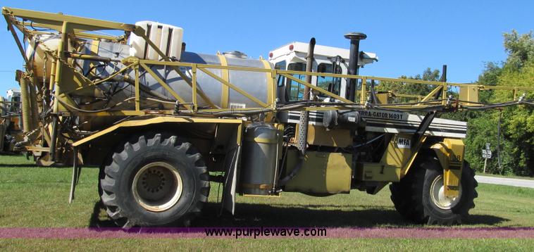 image for item G2138 1990 Ag-Chem TerraGator 1603T self-propelled sprayer