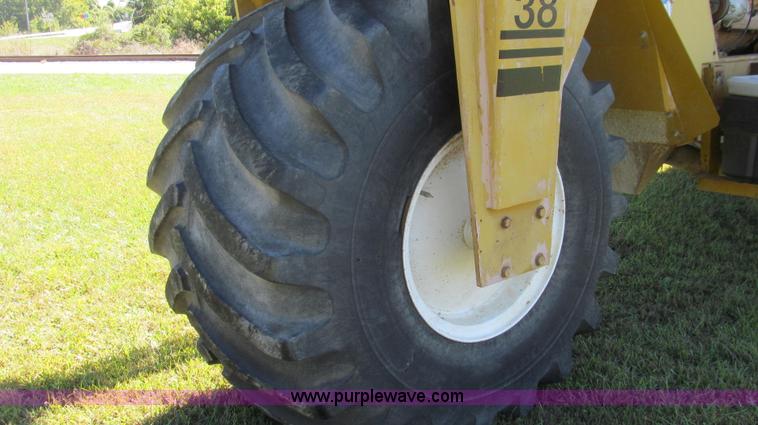 image for item G2138 1990 Ag-Chem TerraGator 1603T self-propelled sprayer