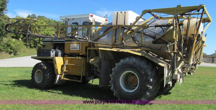 image for item G2139 1995 Ag-Chem TerraGator 1844 self-propelled sprayer