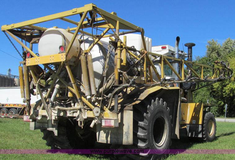 image for item G2139 1995 Ag-Chem TerraGator 1844 self-propelled sprayer