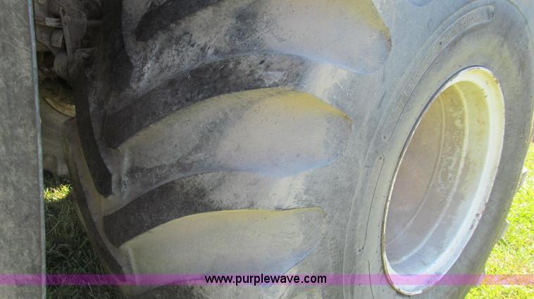 image for item G2139 1995 Ag-Chem TerraGator 1844 self-propelled sprayer