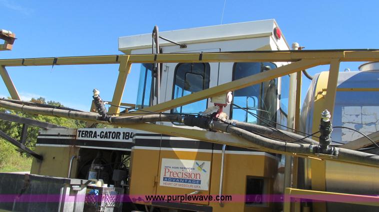 image for item G2139 1995 Ag-Chem TerraGator 1844 self-propelled sprayer