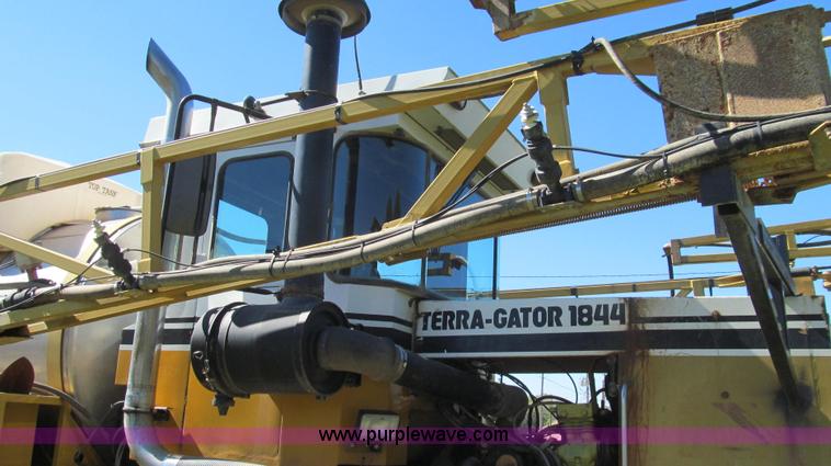 image for item G2139 1995 Ag-Chem TerraGator 1844 self-propelled sprayer