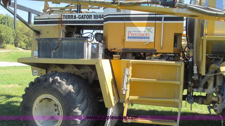 image for item G2139 1995 Ag-Chem TerraGator 1844 self-propelled sprayer