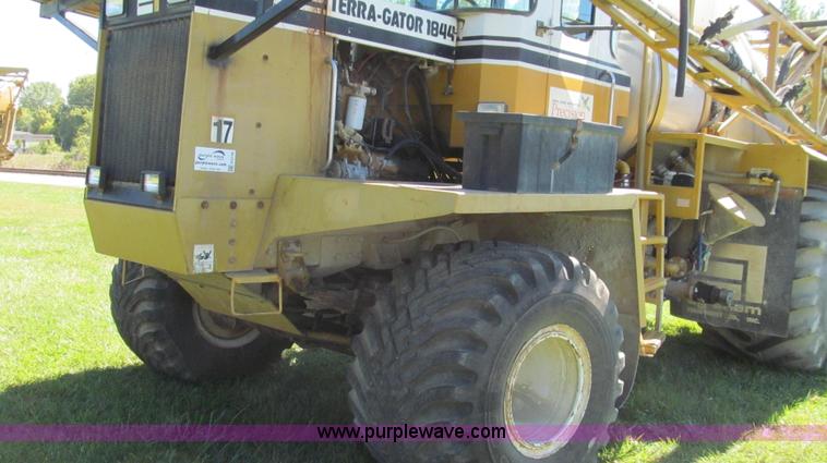 image for item G2139 1995 Ag-Chem TerraGator 1844 self-propelled sprayer