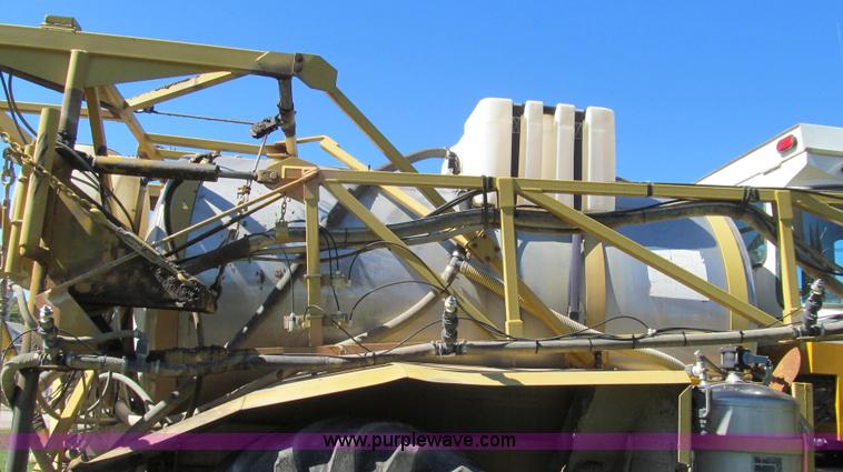 image for item G2139 1995 Ag-Chem TerraGator 1844 self-propelled sprayer