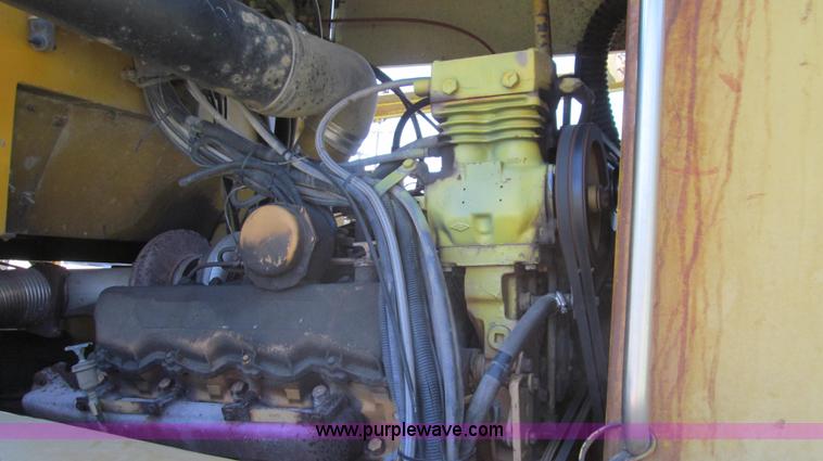 image for item G2139 1995 Ag-Chem TerraGator 1844 self-propelled sprayer