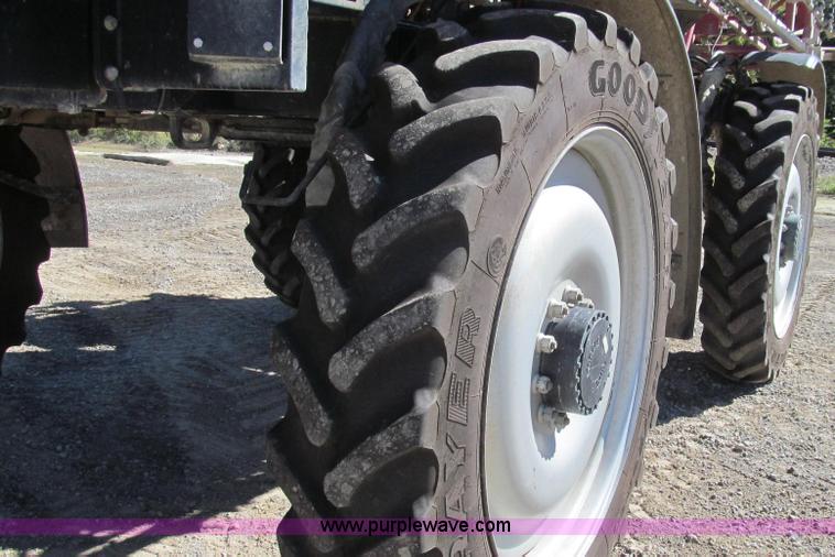 image for item G2140 2003 Case IH SPX3200 Patriot self-propelled sprayer