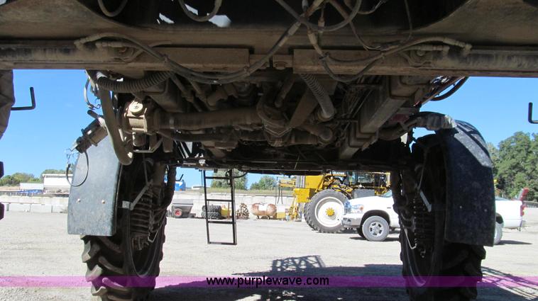 image for item G2140 2003 Case IH SPX3200 Patriot self-propelled sprayer