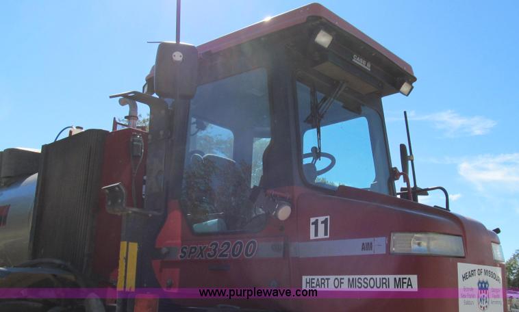 image for item G2140 2003 Case IH SPX3200 Patriot self-propelled sprayer