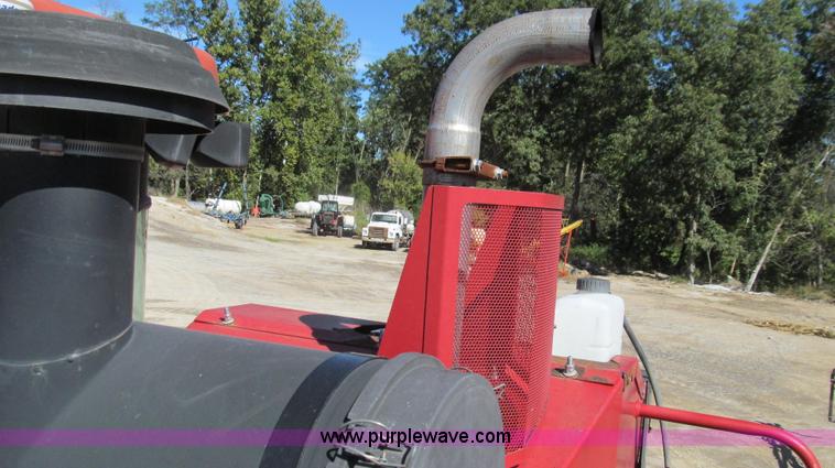 image for item G2140 2003 Case IH SPX3200 Patriot self-propelled sprayer