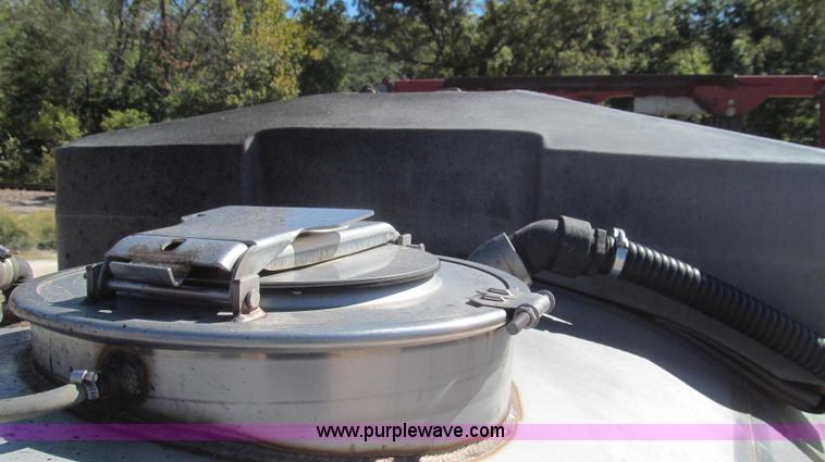 image for item G2140 2003 Case IH SPX3200 Patriot self-propelled sprayer