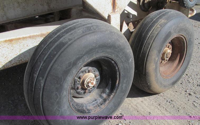 image for item G2142 Mobility 500 fertilizer spreader