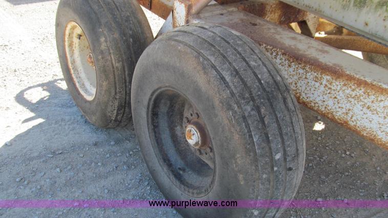 image for item G2142 Mobility 500 fertilizer spreader