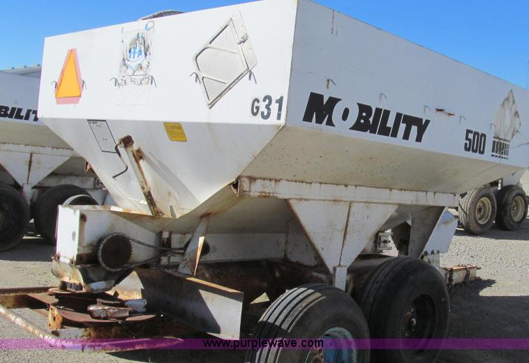 image for item G2143 Mobility 500 fertilizer spreader