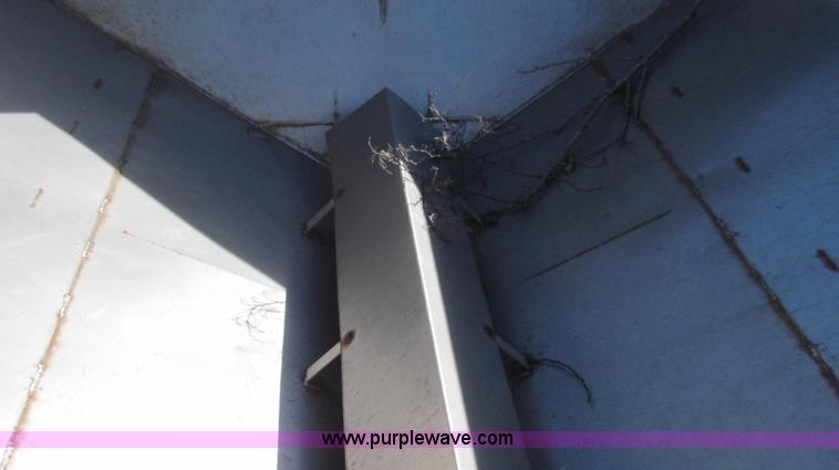 image for item G2143 Mobility 500 fertilizer spreader