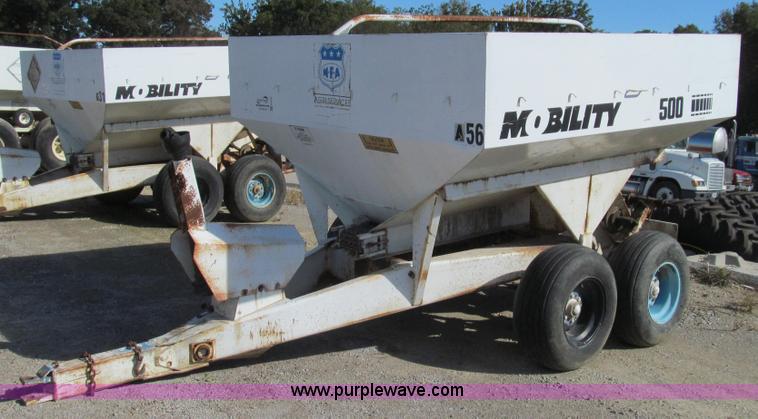 image for item G2145 Mobility 500 fertilizer spreader