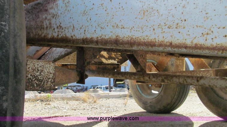 image for item G2145 Mobility 500 fertilizer spreader