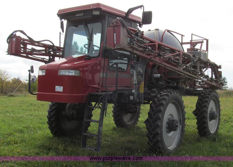 image for item G2157 2003 Case IH SPX3185 self-propelled sprayer