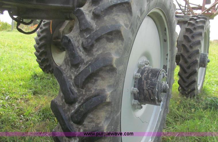 image for item G2157 2003 Case IH SPX3185 self-propelled sprayer