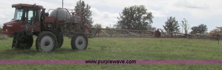 image for item G2157 2003 Case IH SPX3185 self-propelled sprayer