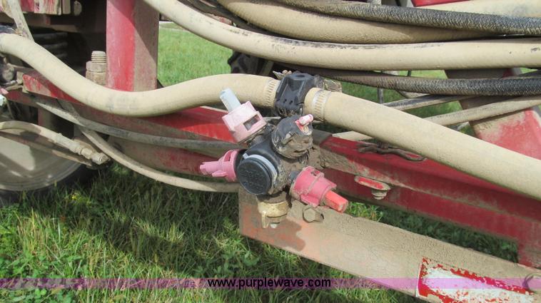 image for item G2157 2003 Case IH SPX3185 self-propelled sprayer